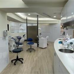 忠孝維格牙醫診所